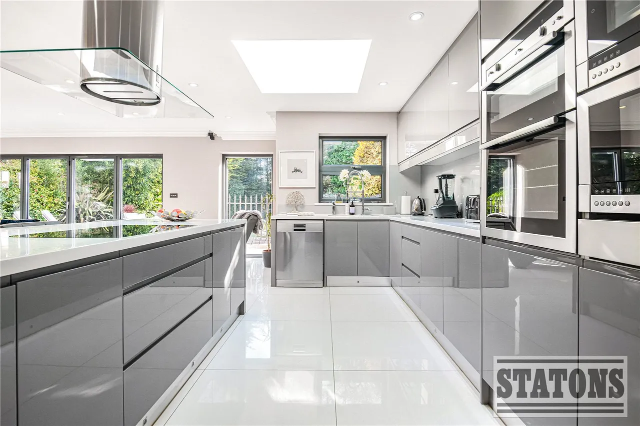 Parkgate Avenue, Hadley Wood, EN4, photo 9