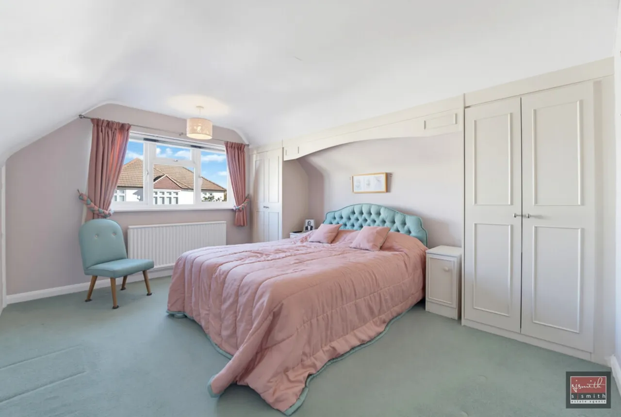 Chesterfield Road, Ashford, photo 9