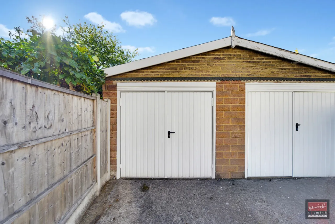 Chesterfield Road, Ashford, photo 11