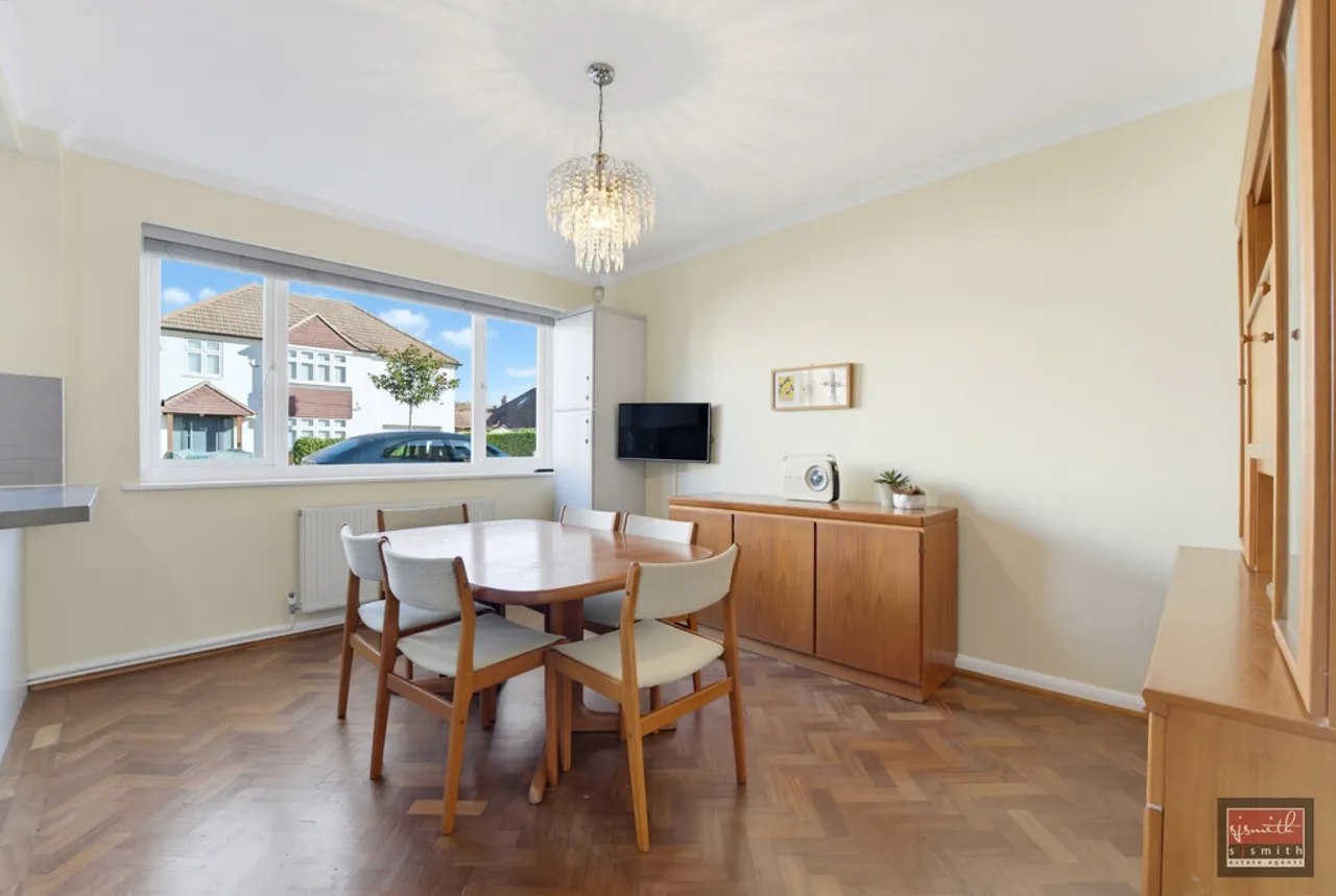 Chesterfield Road, Ashford, photo 5