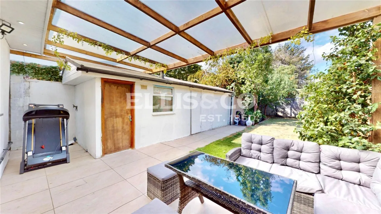 Neeld Crescent, Wembley, HA9, photo 18
