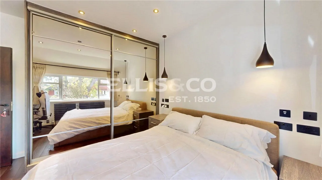 Neeld Crescent, Wembley, HA9, photo 10