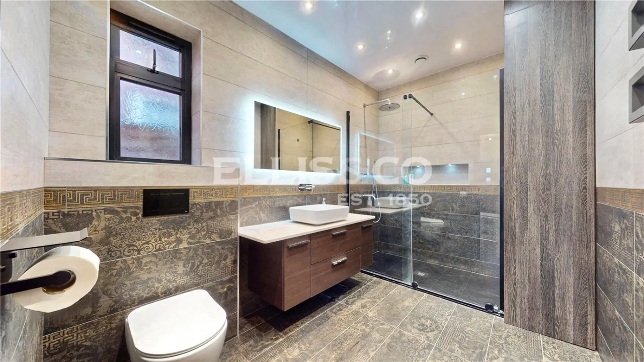 Neeld Crescent, Wembley, HA9, photo 13