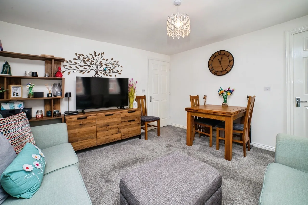 Millrise Road, Mansfield, Nottinghamshire, NG18, photo 3