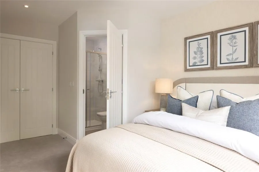 Off Worting Road, Basingstoke, RG23, photo 7