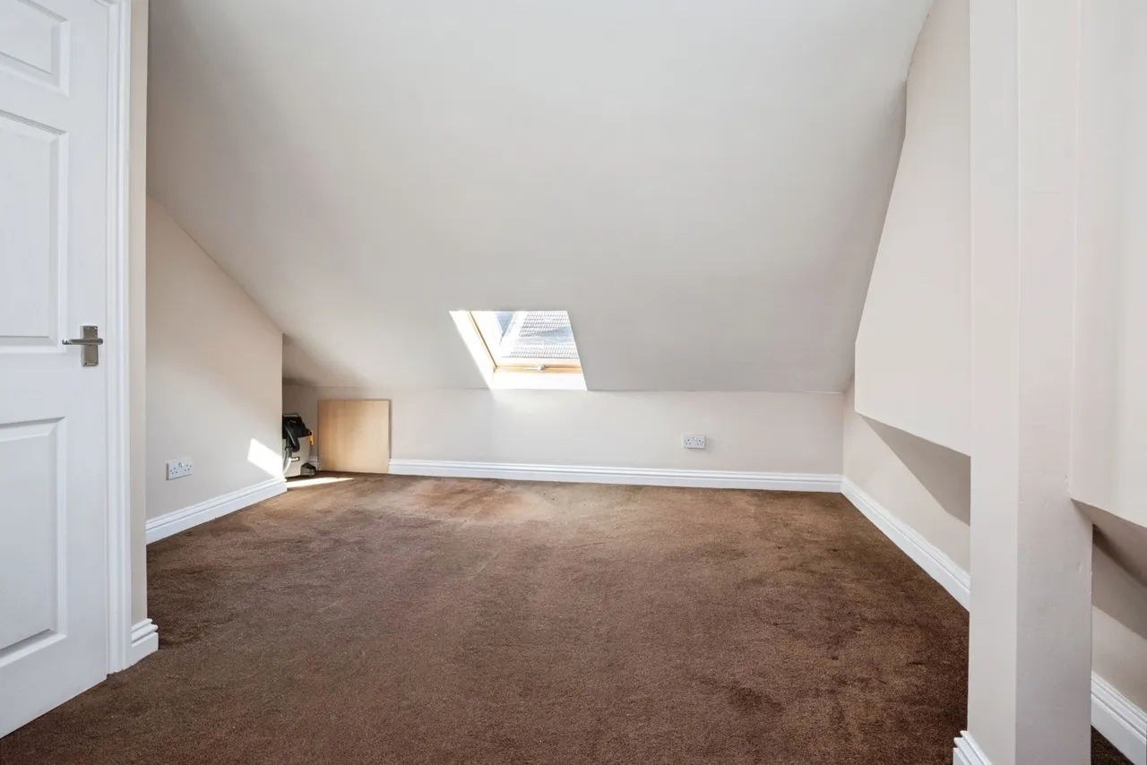 Carlton Road, London, E11, photo 9