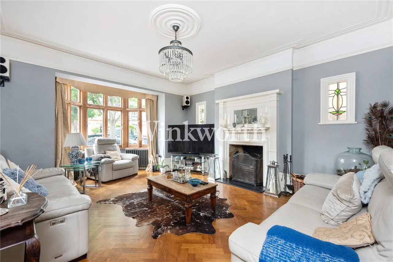 Old Park Road, London, N13, photo 8