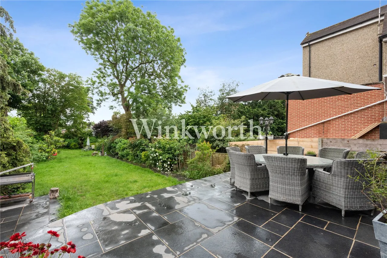Old Park Road, London, N13, photo 9