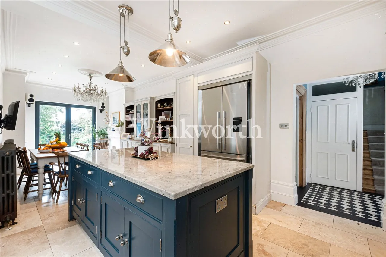 Old Park Road, London, N13, photo 4