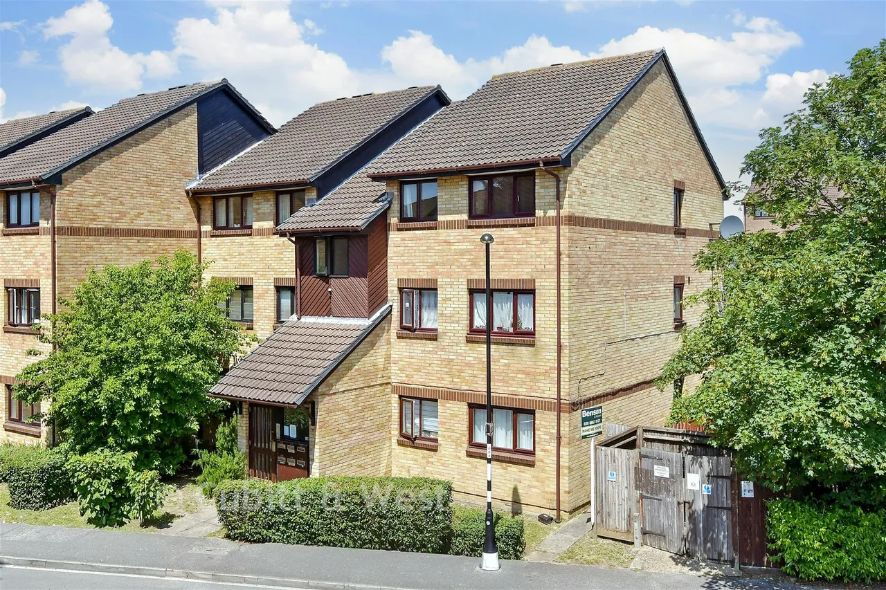2 bed flat for sale, Adams Way, Croydon, CR0