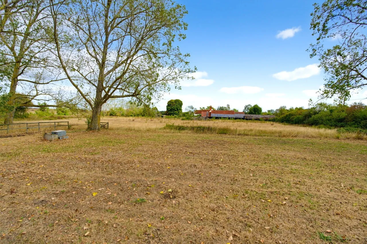 Maldon Road, Great Wigborough, CO5, photo 29