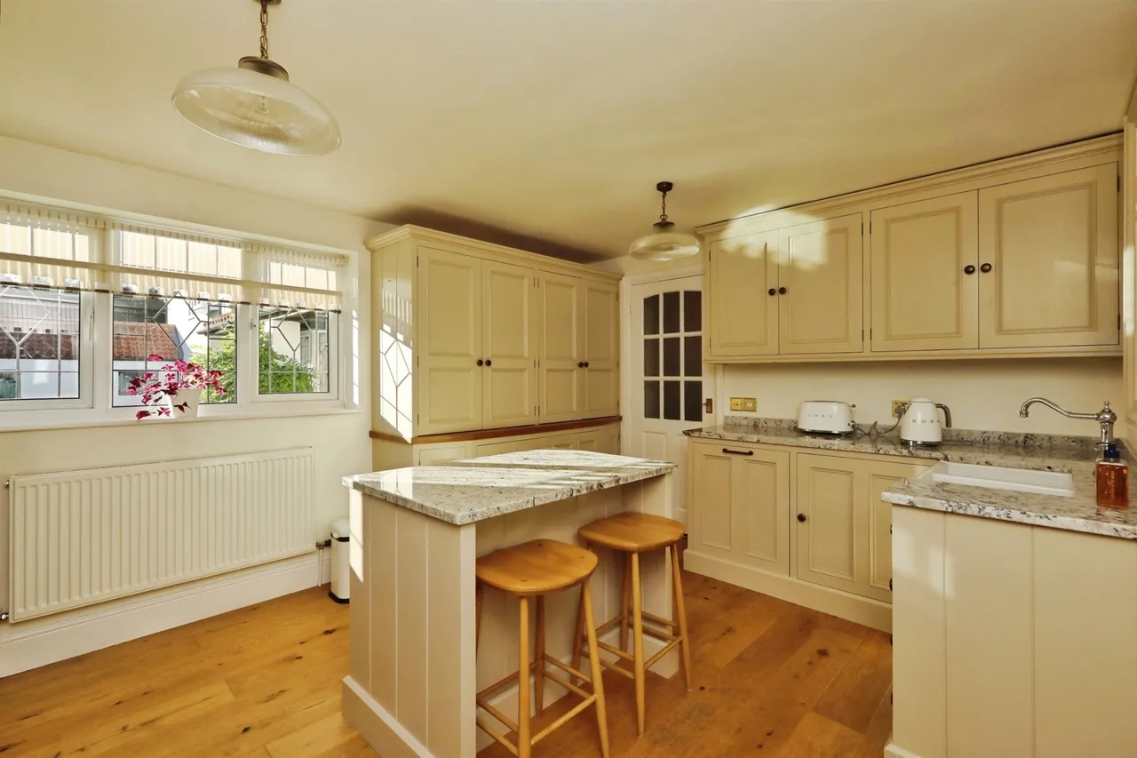 Church Lane, Hayton, DN22, photo 2