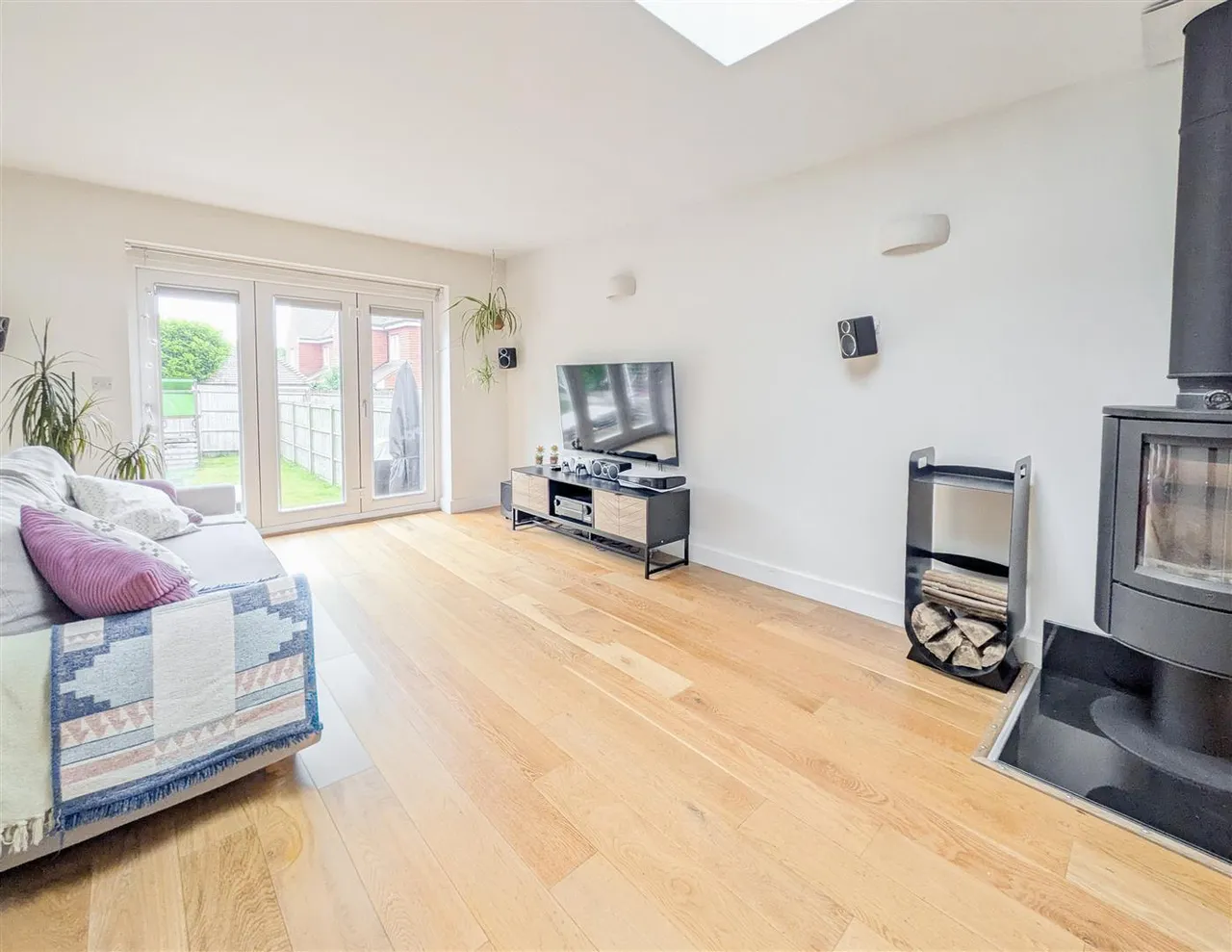Hempstead Gardens, Uckfield, East Sussex, TN22 1ED, photo 5