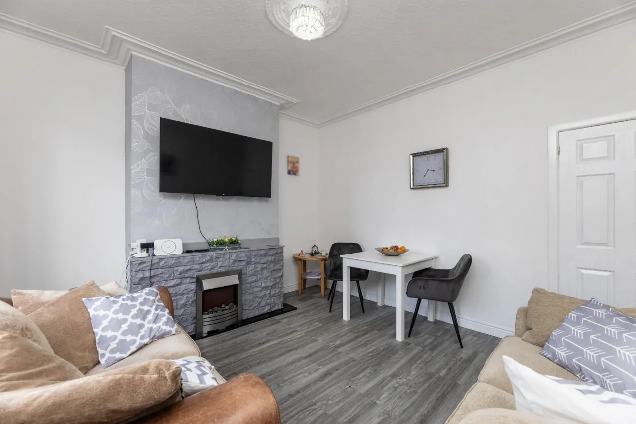 Cambridge Street, Normanton, WF6, photo 2