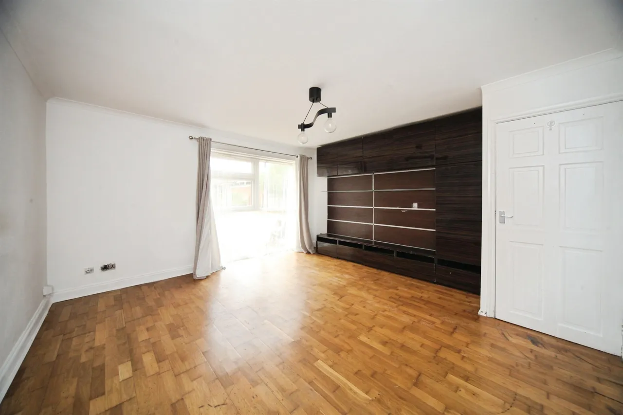 Stockingstone Road, Luton, LU2, photo 4