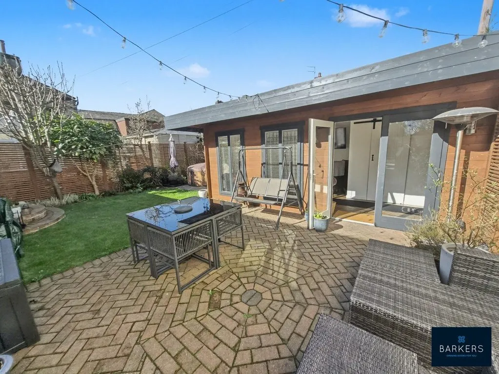 West Street, Drighlington BD11 1BP, photo 15