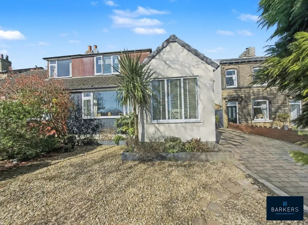 West Street, Drighlington BD11 1BP, photo 2