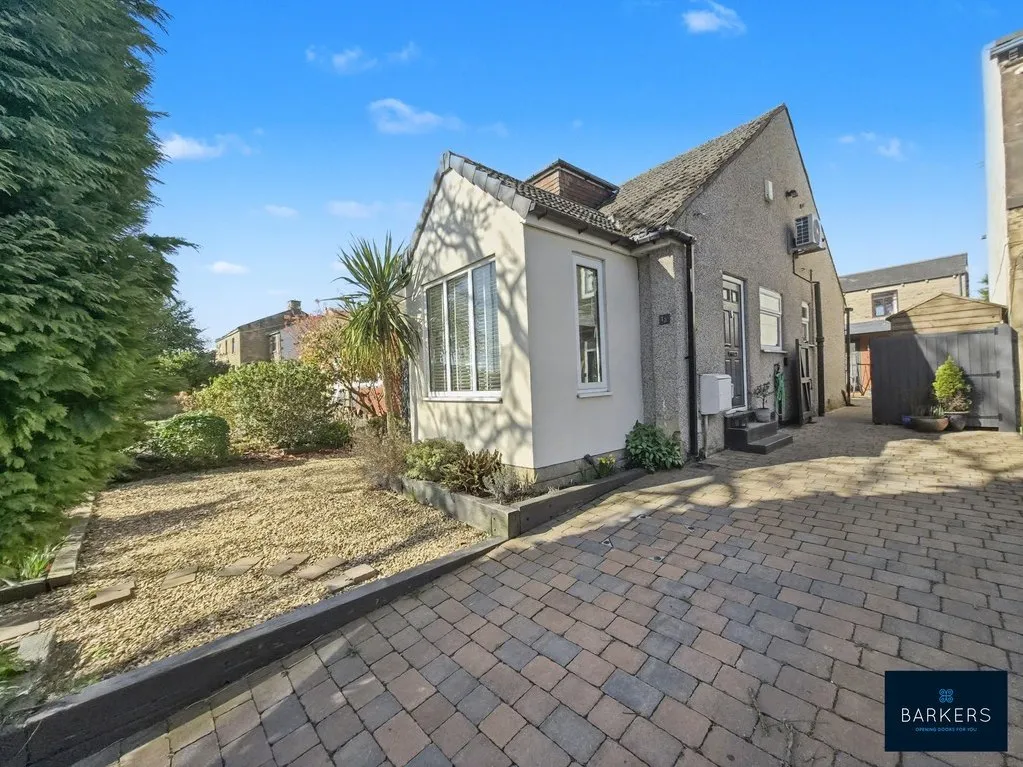 West Street, Drighlington BD11 1BP, photo 22