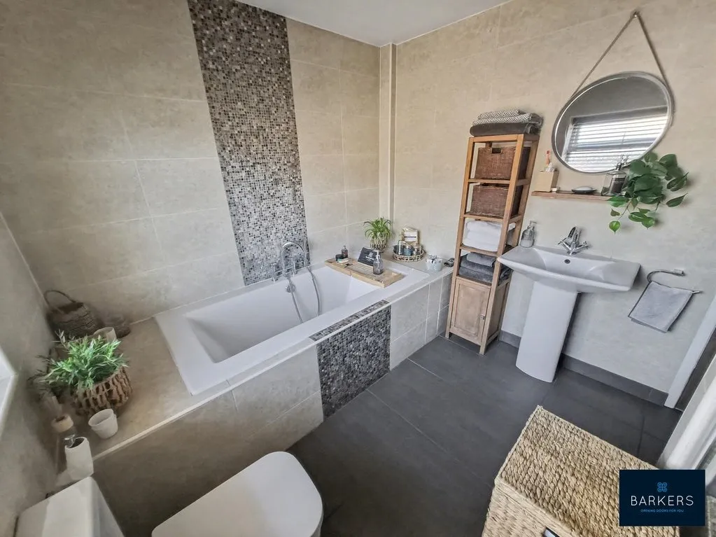 West Street, Drighlington BD11 1BP, photo 9