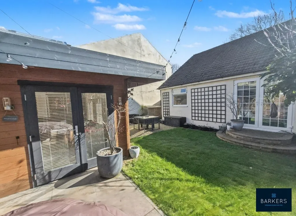 West Street, Drighlington BD11 1BP, photo 20