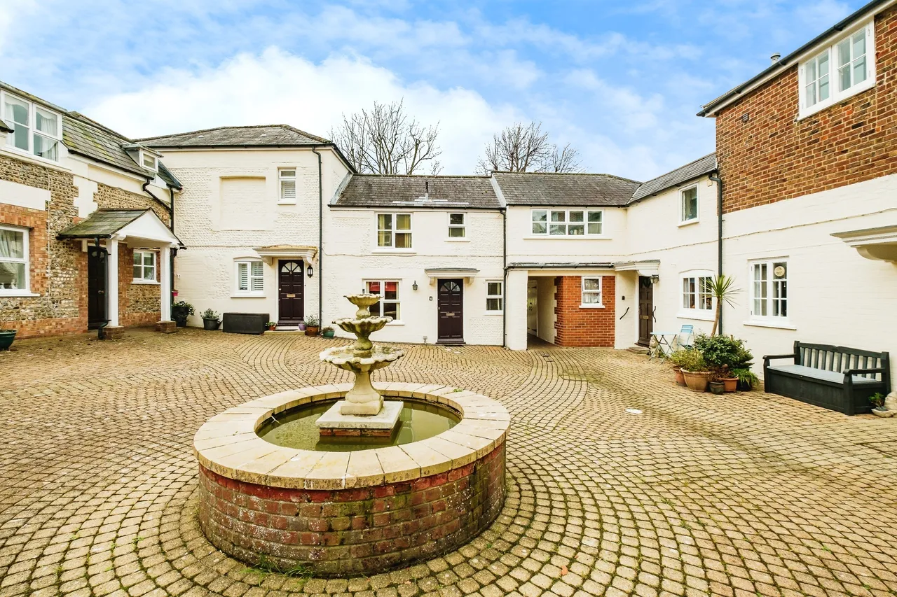 1 bed flat for sale, Goda Road, Littlehampton, BN17