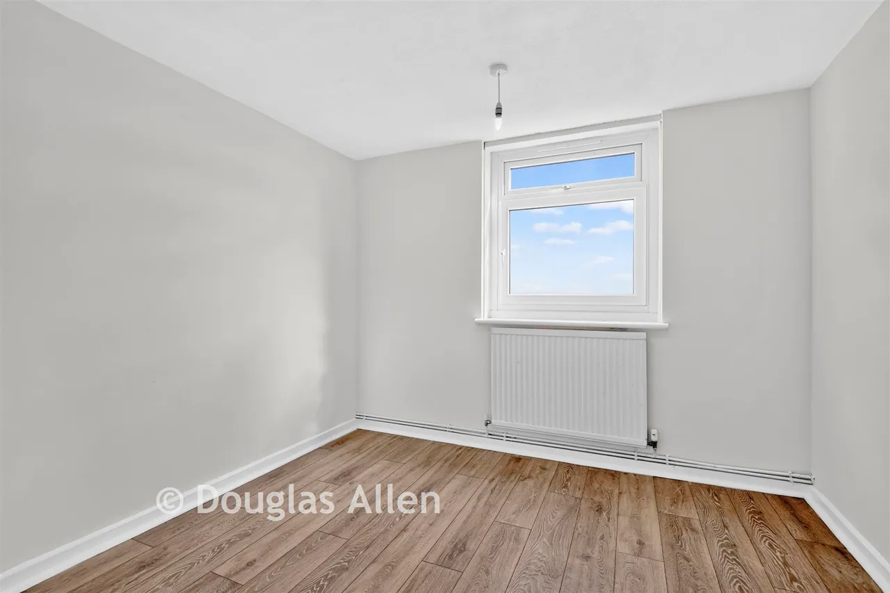 Eagle Way, Great Warley, CM13, photo 5
