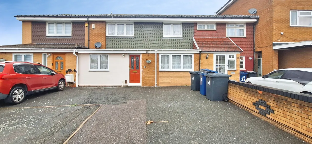 3 bed flat to rent, Ramsey Close, Greenford, UB6