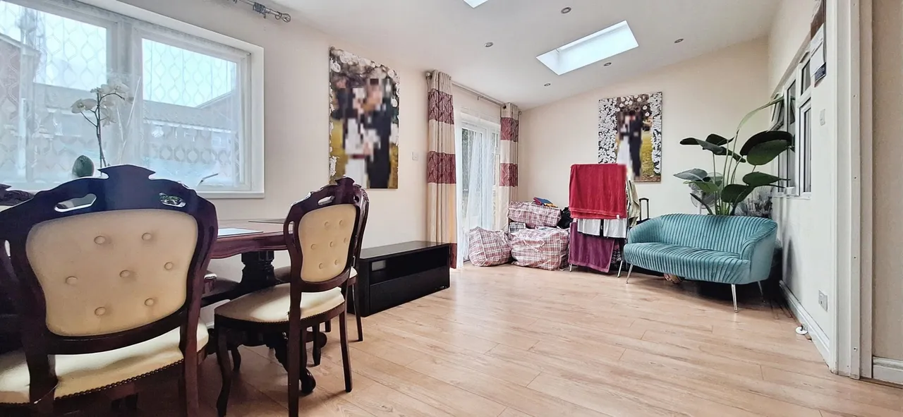 Ramsey Close, Greenford, UB6, photo 2