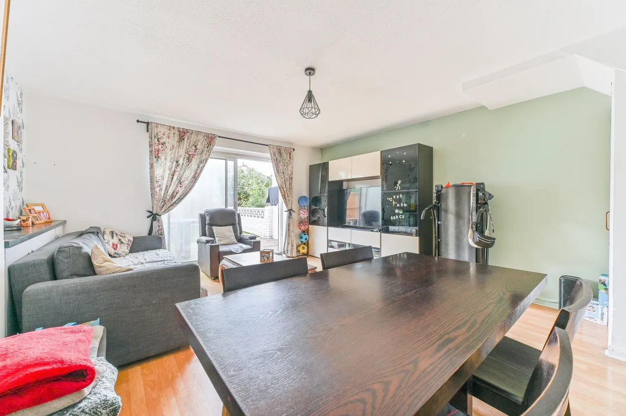 4 Malvern Close, Mitcham, photo 5