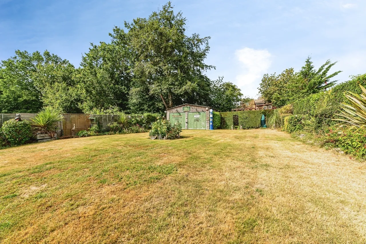 Newtown, Tadley, RG26, photo 35