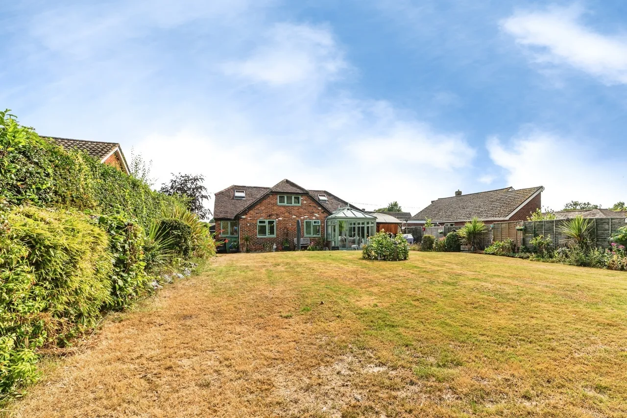 Newtown, Tadley, RG26, photo 18