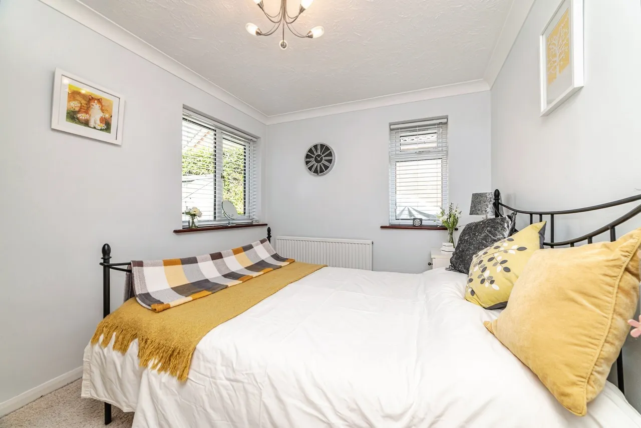 Newtown, Tadley, RG26, photo 16