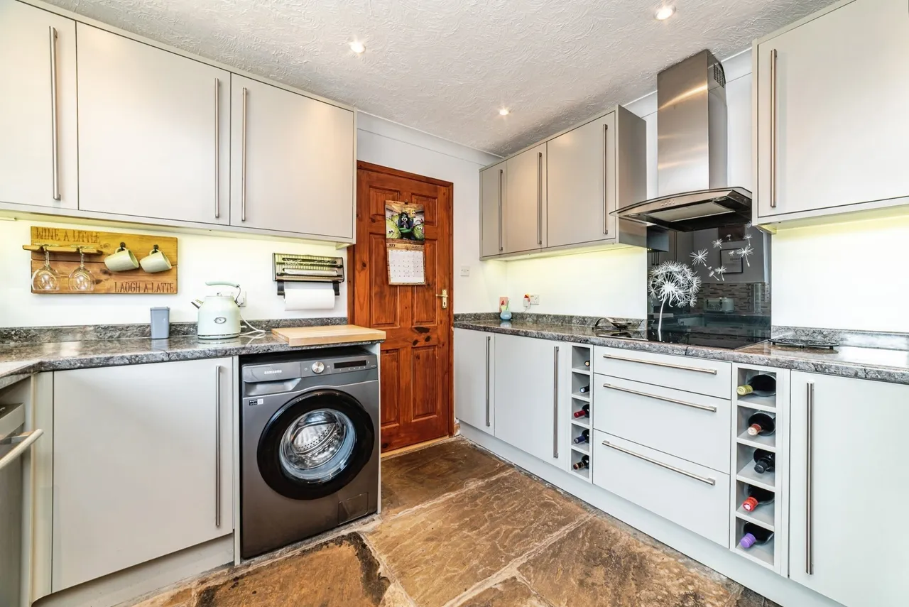 Newtown, Tadley, RG26, photo 4