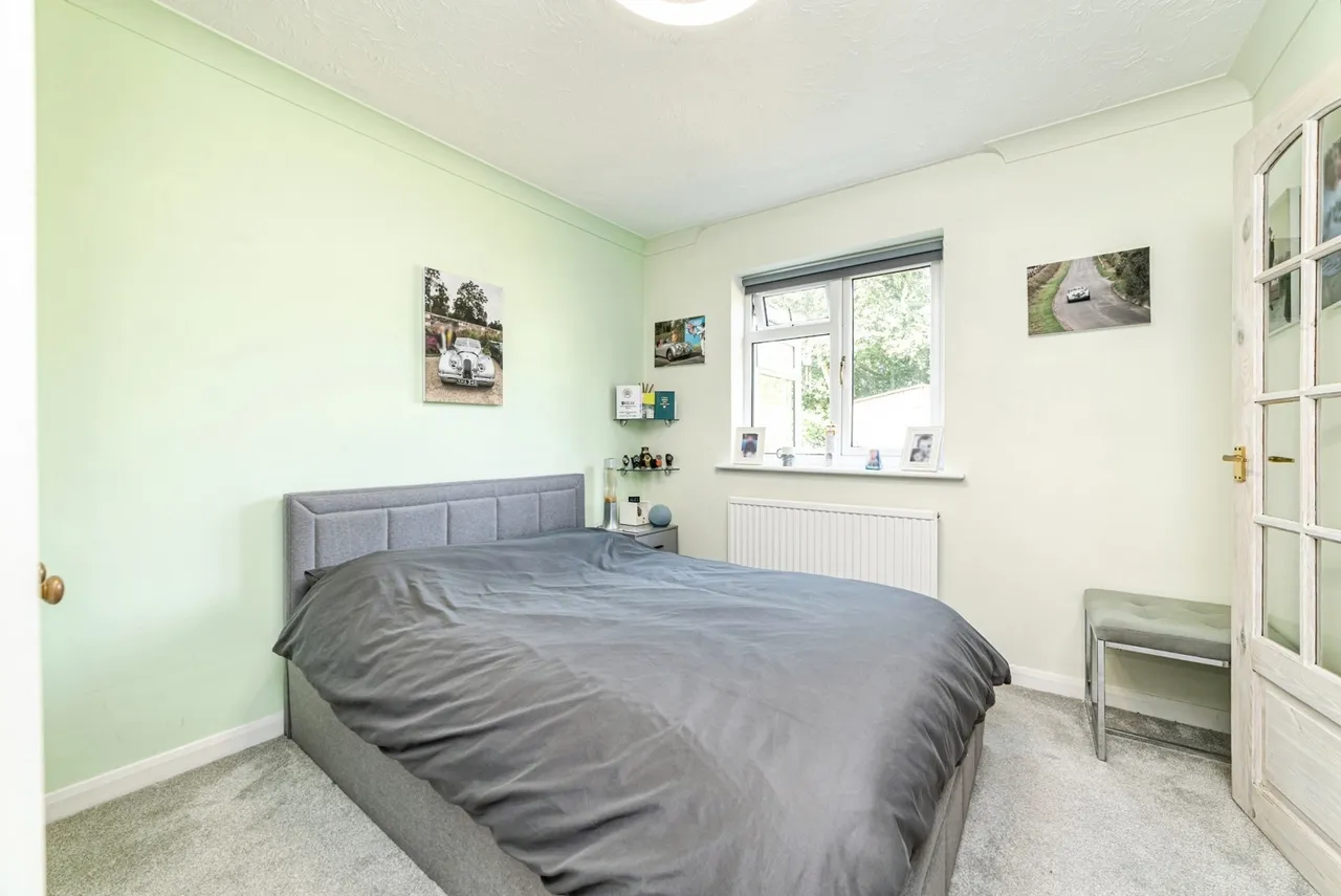 Newtown, Tadley, RG26, photo 13