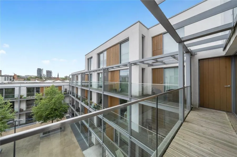 1 bed flat for sale, Highbury Stadium Square, London, N5