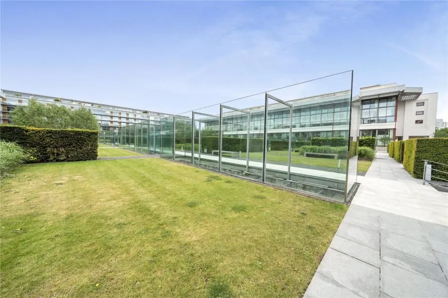 Highbury Stadium Square, London, N5, photo 12