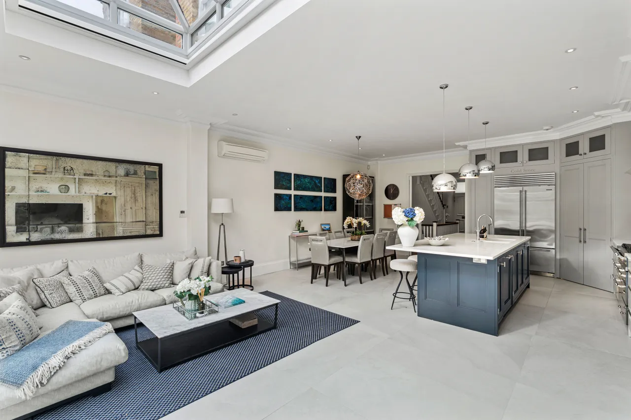 Nicosia Road, Wandsworth, South West London, photo 5