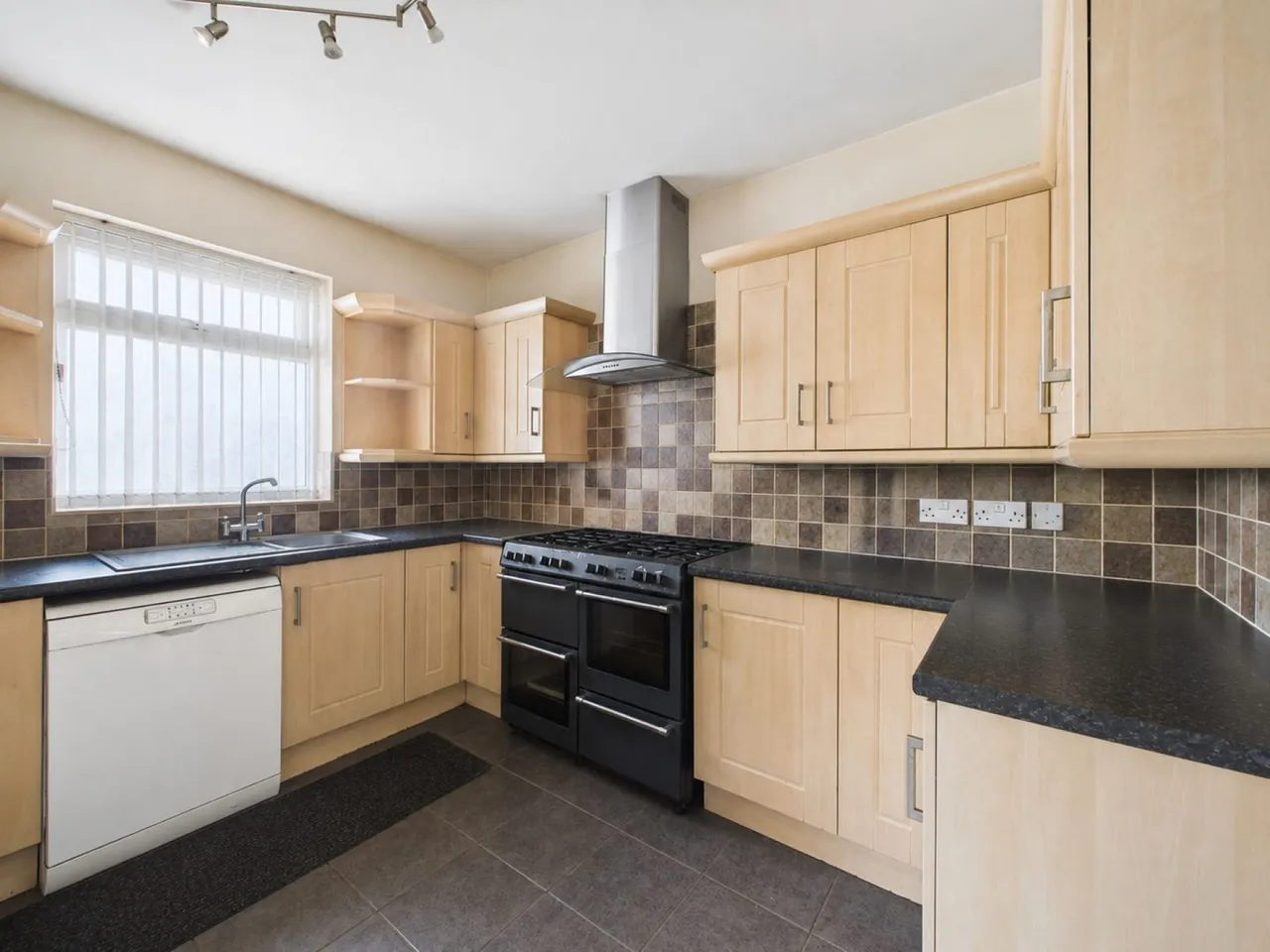 Woodhurst Road, Weston-Super-Mare, BS23, photo 7