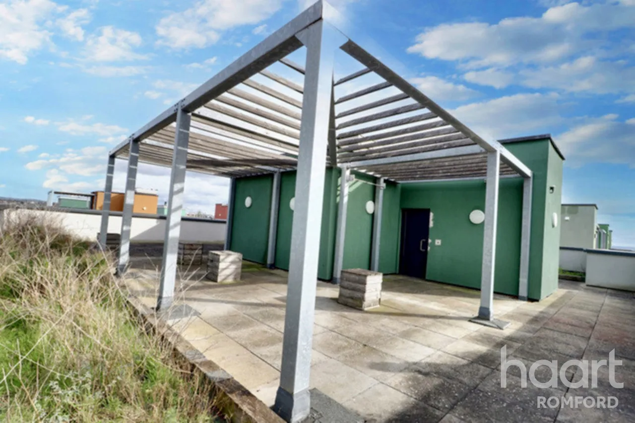 Chapel Court, Romford, RM7, photo 15