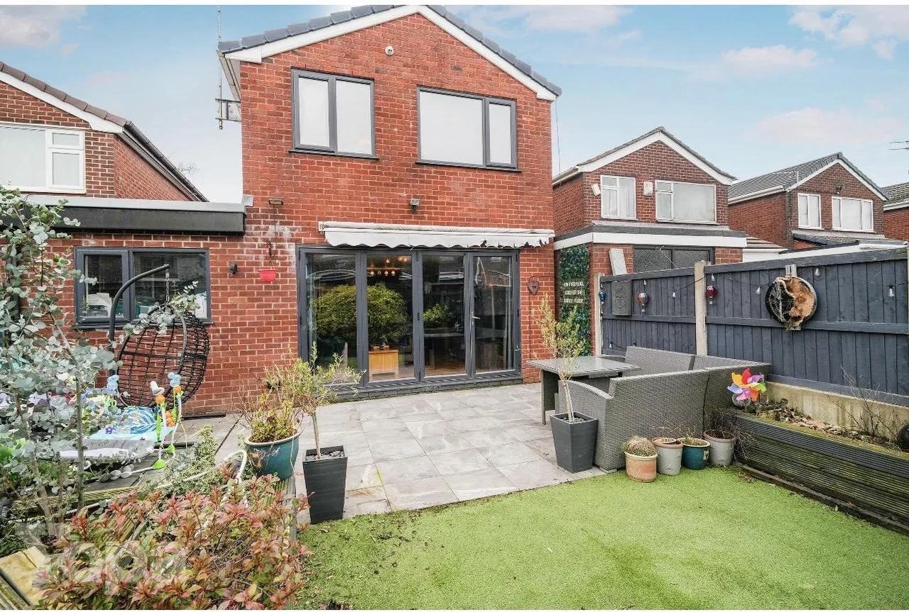 York Road, Chadderton, OL9, photo 2