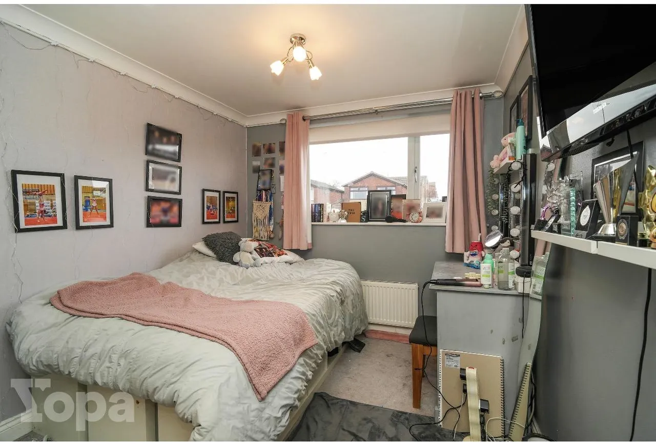 York Road, Chadderton, OL9, photo 17