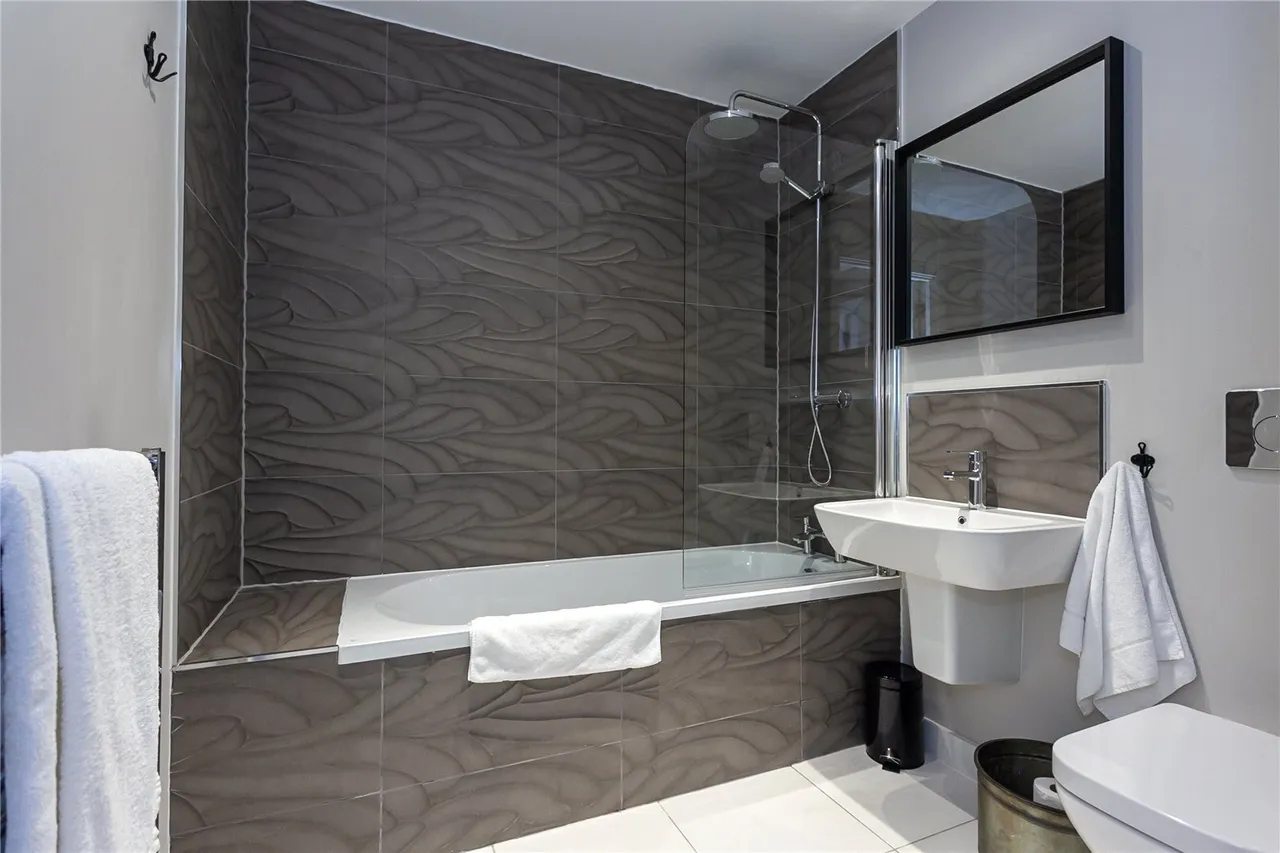 West Bar, Sheffield, S3, photo 12