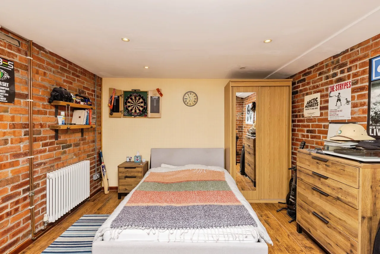 Hepworth Close, Mirfield, WF14, photo 13