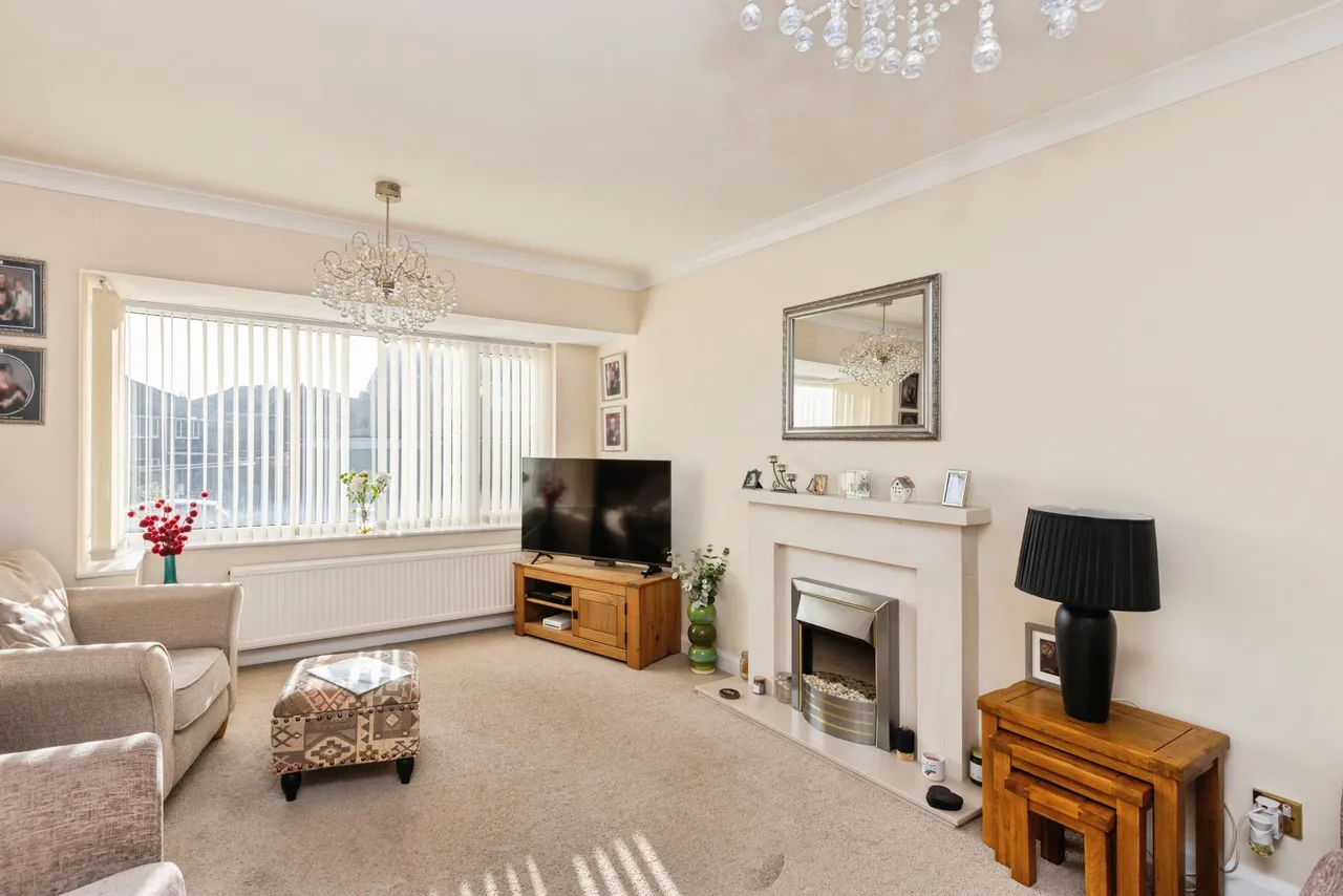 Hepworth Close, Mirfield, WF14, photo 6
