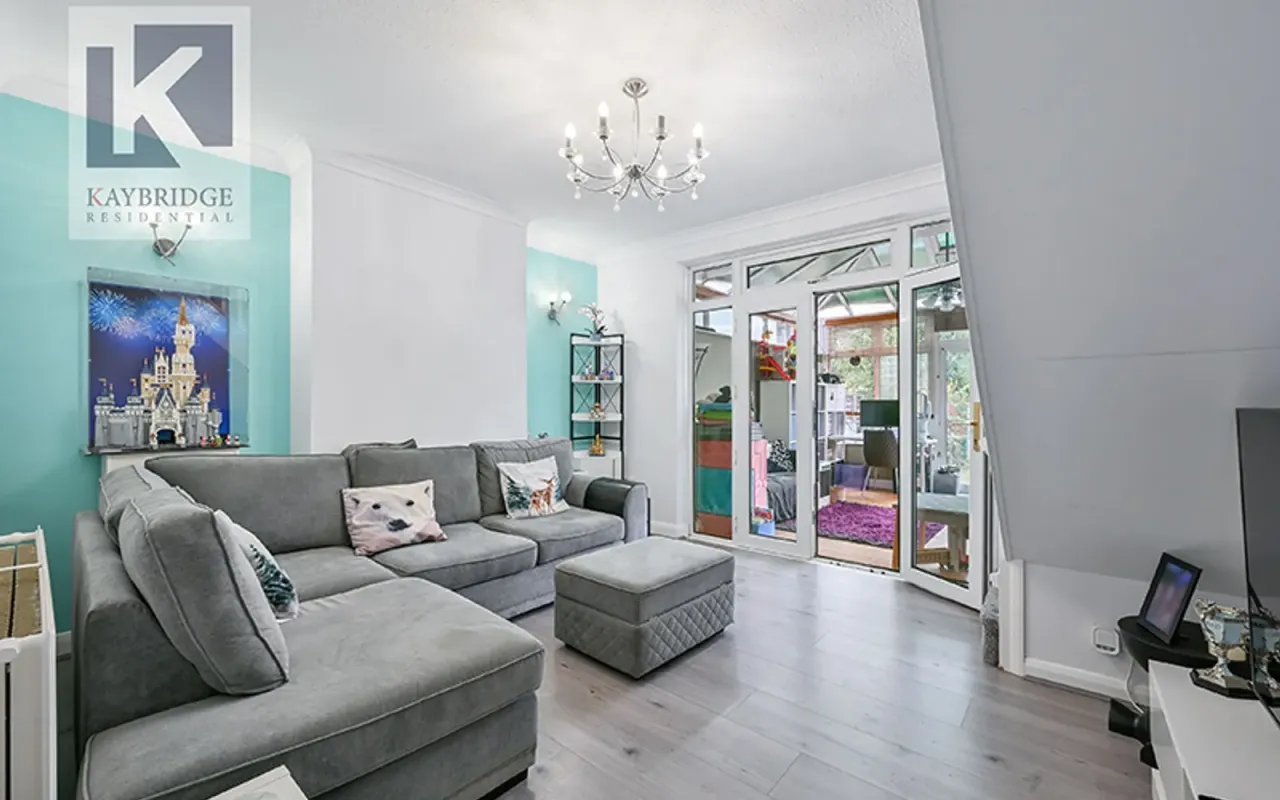 Gatley Avenue, Epsom, KT19, photo 2