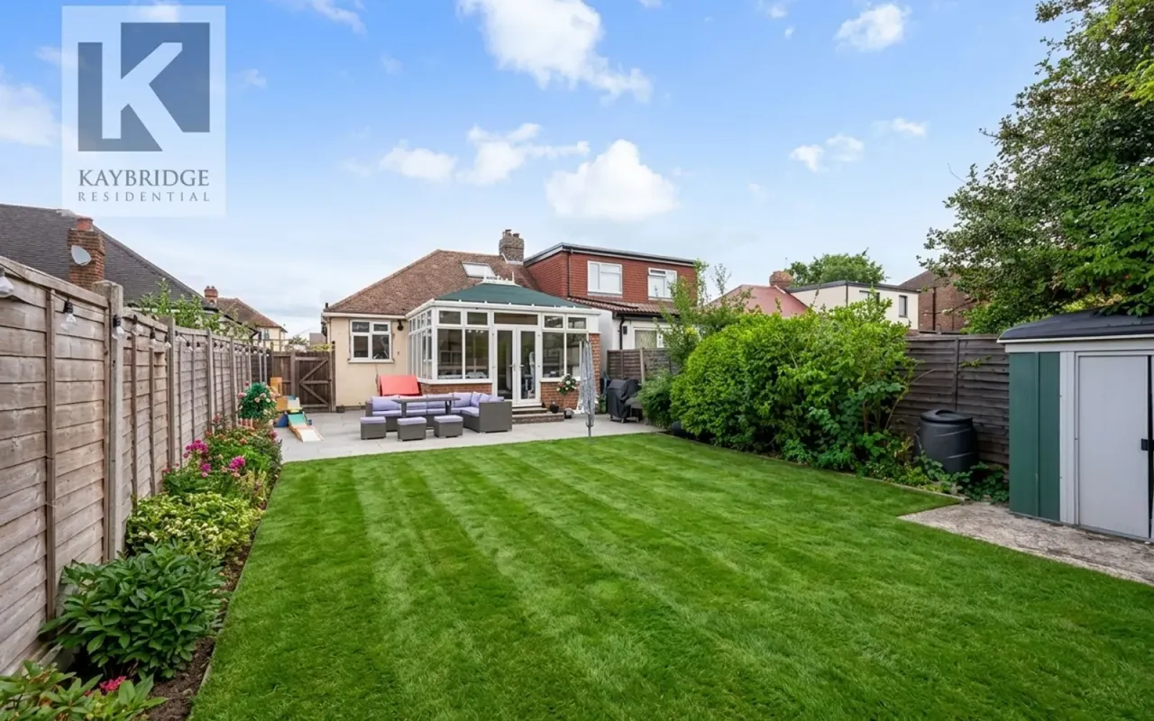 Gatley Avenue, Epsom, KT19, photo 9