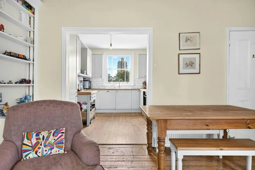 Thorne Road, London, SW8, photo 8