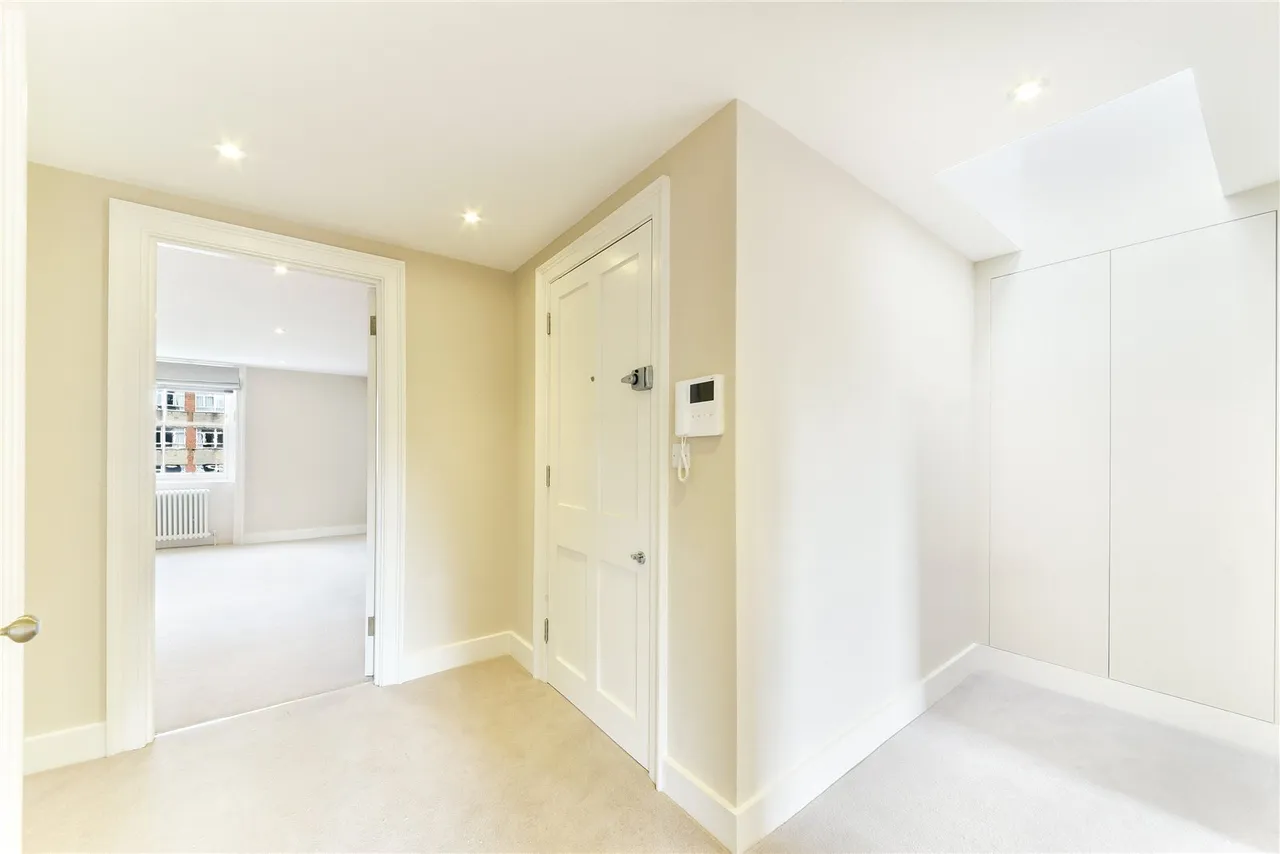 Bedford Place, London, WC1B, photo 9