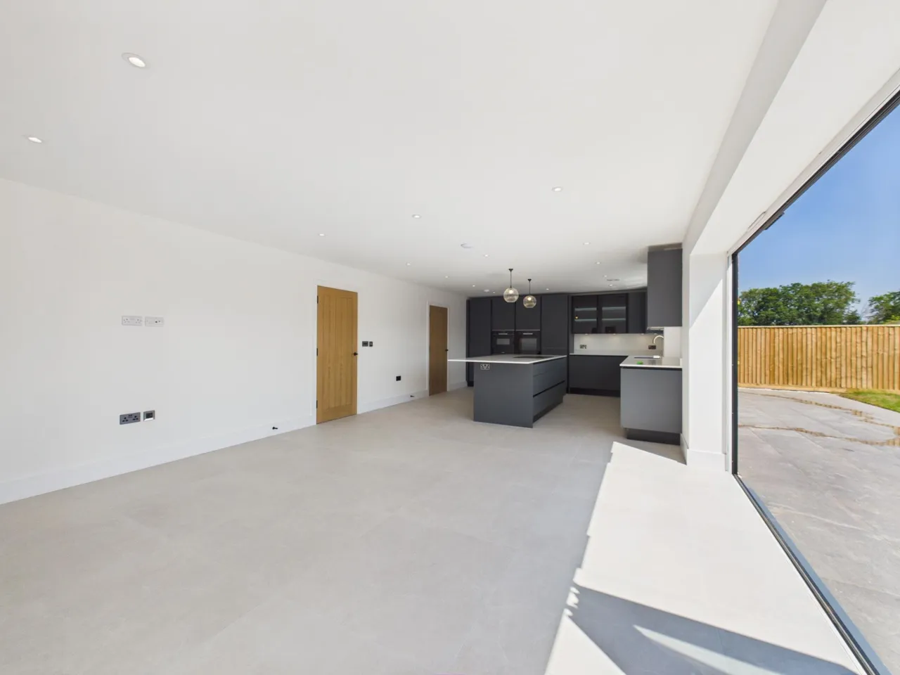 Aldermaston Road, Pamber Green, Tadley, RG26, photo 4