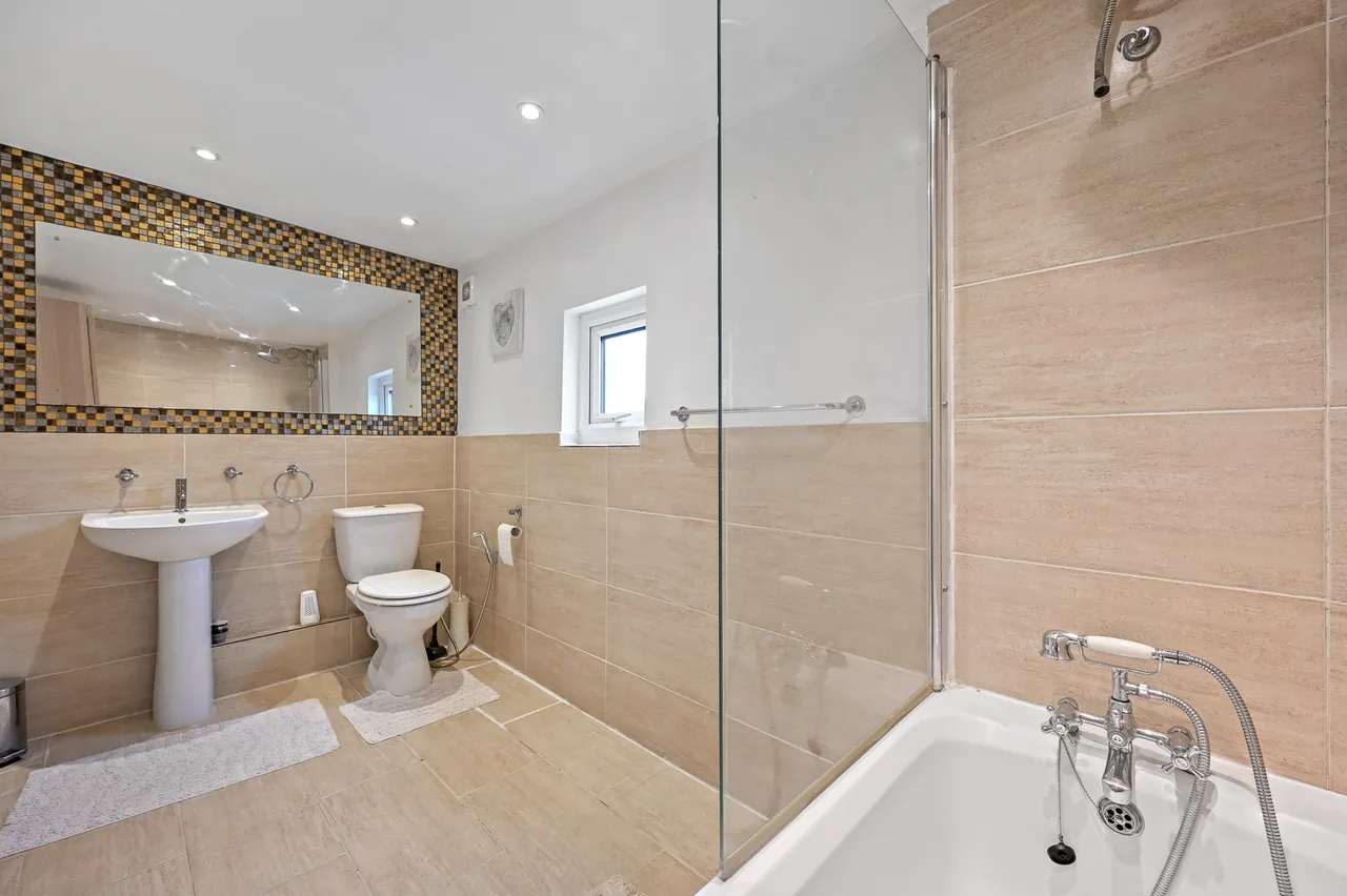 Devonshire Road, Pinner, HA5, photo 8